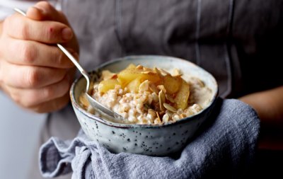 Creamy Spelt Pudding (with fruit toppings)